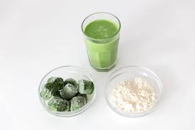 Coconut Spinach Smoothie for Acne