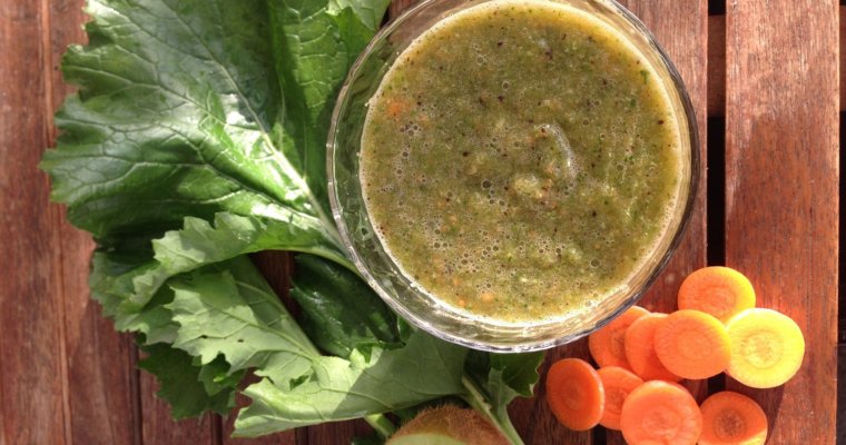 Kale and Carrot Smoothie for Acne