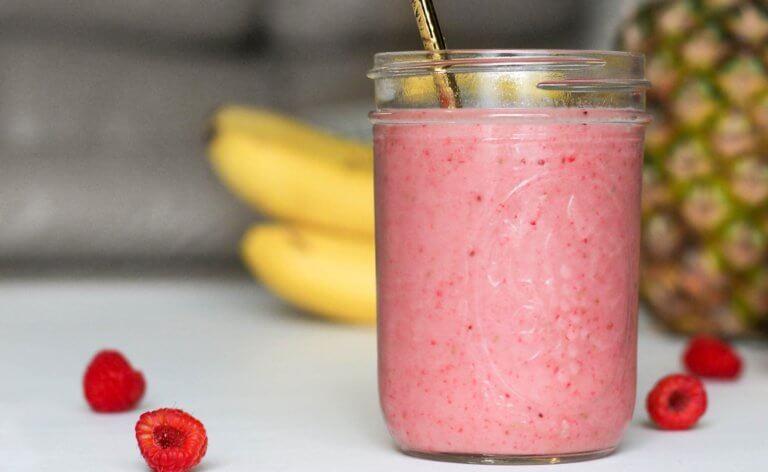 Pineapple Berry Anti-Inflammatory Smoothie - 50 Friendly