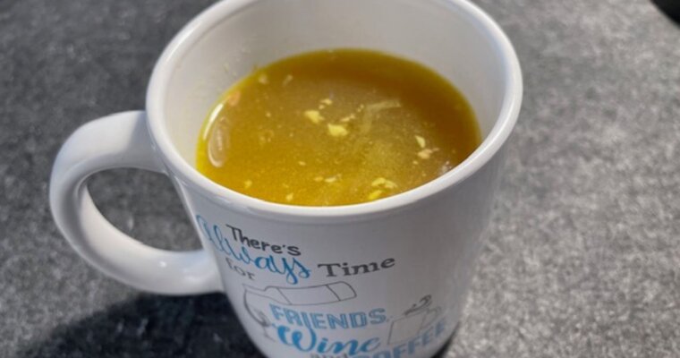 9 Health Reasons to Make Your Own Bone Broth