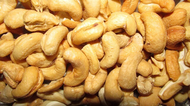 low-carb low-cal cashews, The Essentials for Building A Smoothie