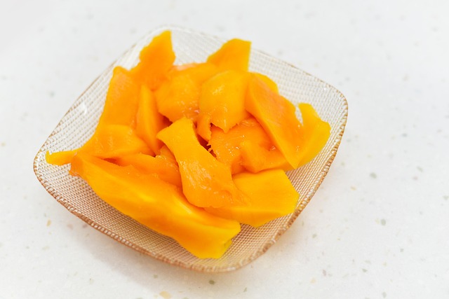 superfood mango for acne control