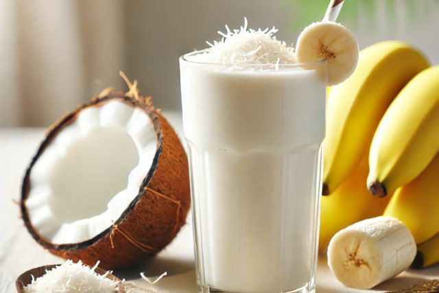 WHITE/CREAM SMOOTHIES: HYDRATION & SOOTHING