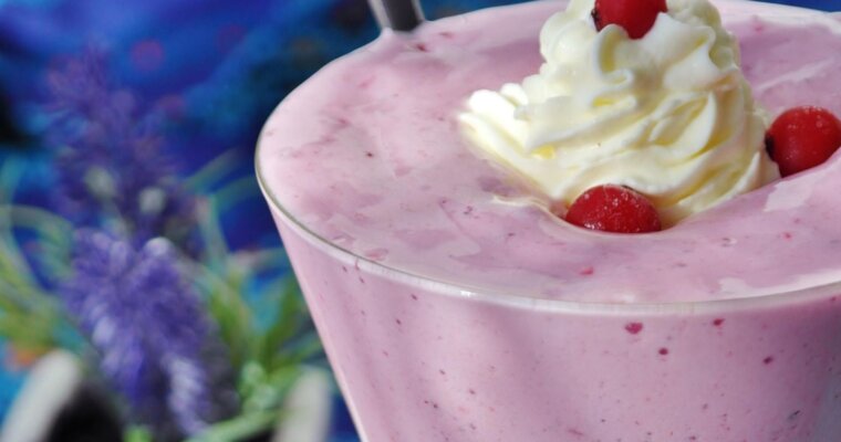 Berry Blast Rebel Float – A Fizzy, No-Sugar Superfood Treat