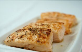 Mounjaro Diet Meal Plan baked salmon