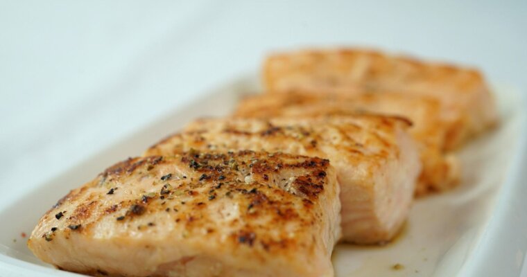 Low-Carb Low-Cal Baked Salmon