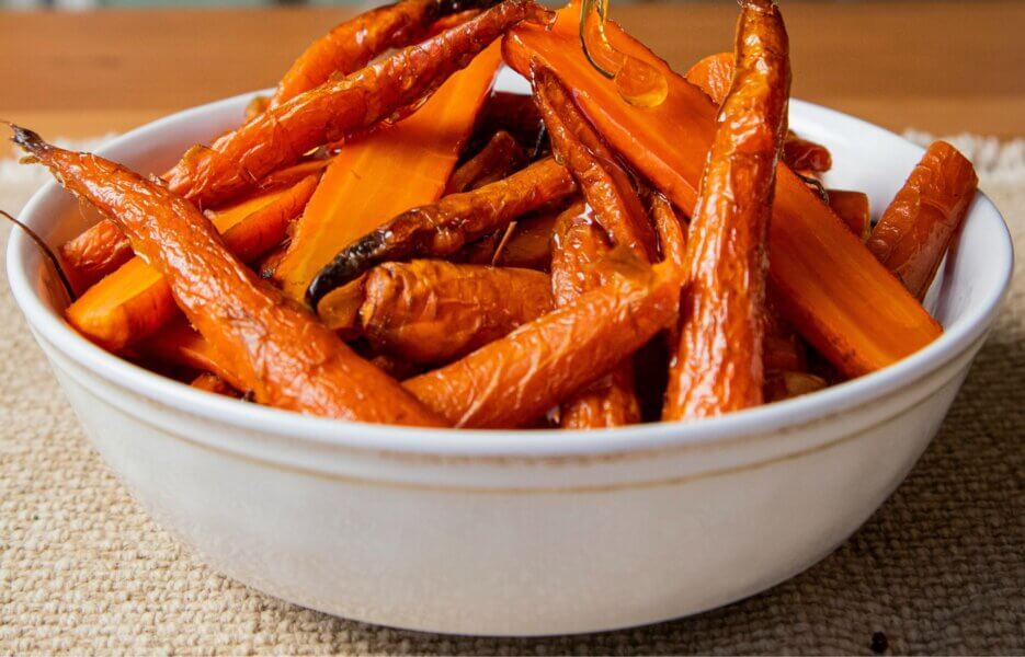 Low-Carb Low-Cal Chicken and Vegetable Soup with Roasted Carrots